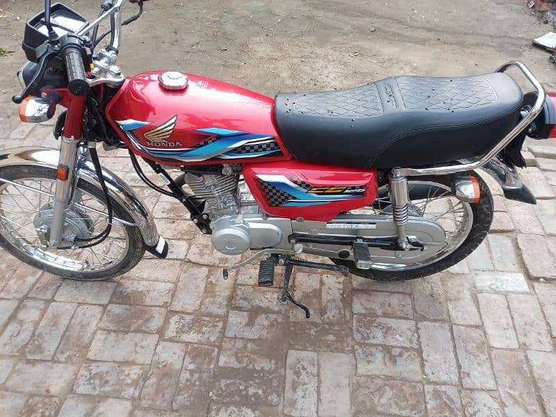 Honda CD 125, 2024 model 1