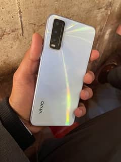 Vivo y20 4 64 used condition All oke only whtsapp 03127322341