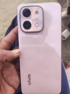 vivo y28   8/128  belkul  saaf mobile para hy agr kisi ko chye to