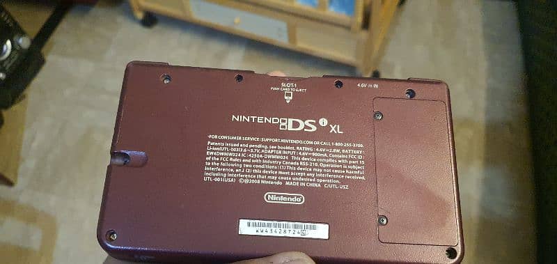 Nintendo Dsi xl 4