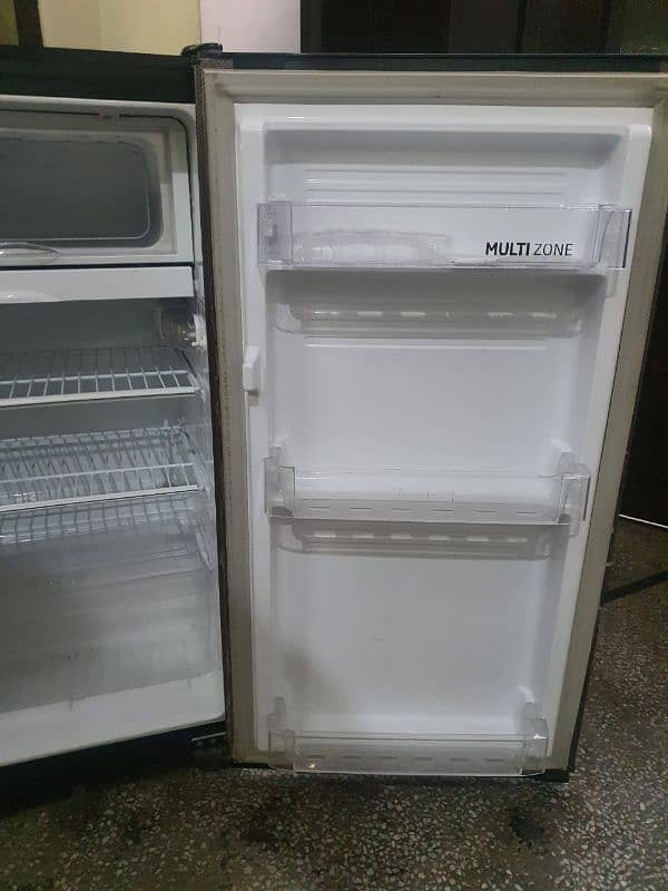 PEL ROOM REFRIGERATOR 4