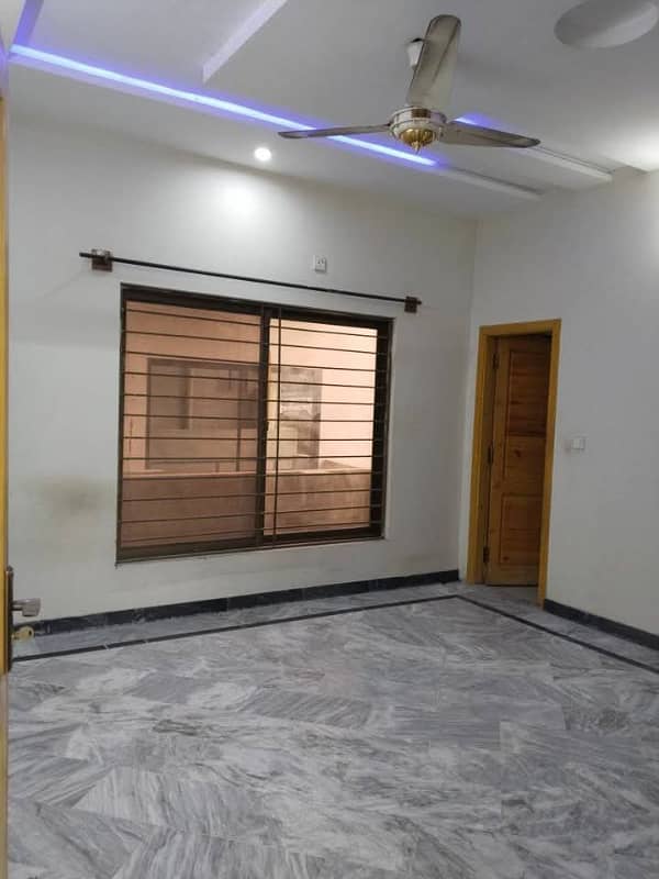 7 Marla Ground Portion Availabe For Rent in G-15 Islamabad. 1