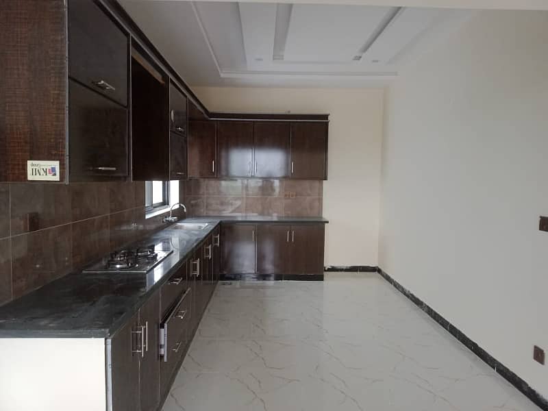 12 Marla Uper Portion Availabe For Rent in G-15 Islamabad 0