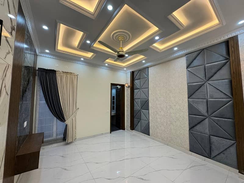 No Fake Prices 10 Marla Luxury Designer House For Sale In Bahria Town Lahore In Low budget price 8