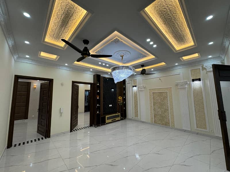 No Fake Prices 10 Marla Luxury Designer House For Sale In Bahria Town Lahore In Low budget price 9