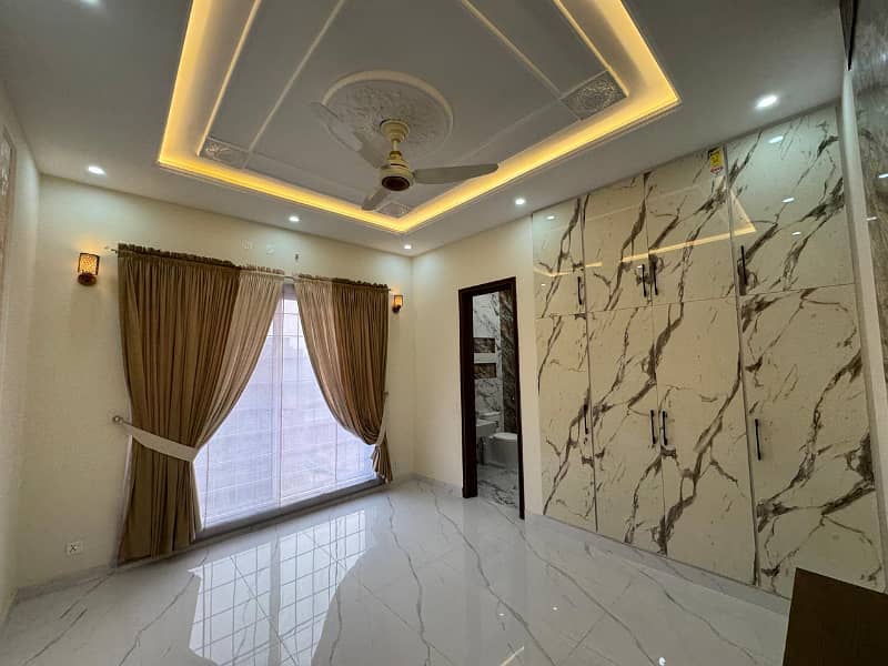 No Fake Prices 10 Marla Luxury Designer House For Sale In Bahria Town Lahore In Low budget price 14