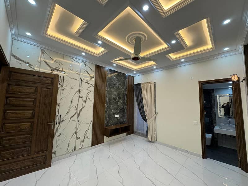 No Fake Prices 10 Marla Luxury Designer House For Sale In Bahria Town Lahore In Low budget price 19