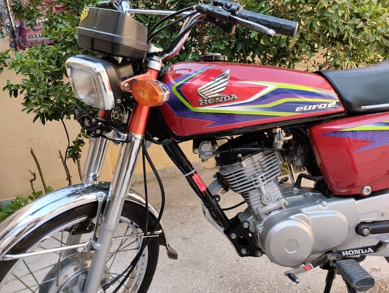 Honda 125 10/10 condition 1