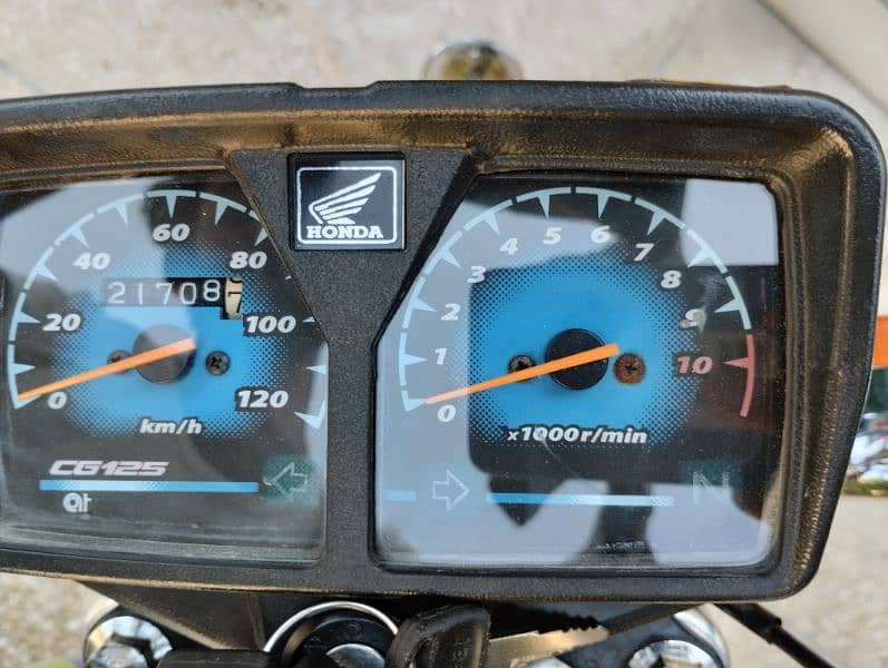 Honda 125 10/10 condition 6