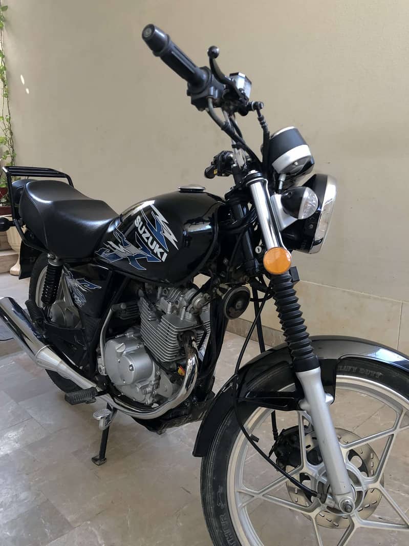 Suzuki GS 150 SE 2022 1