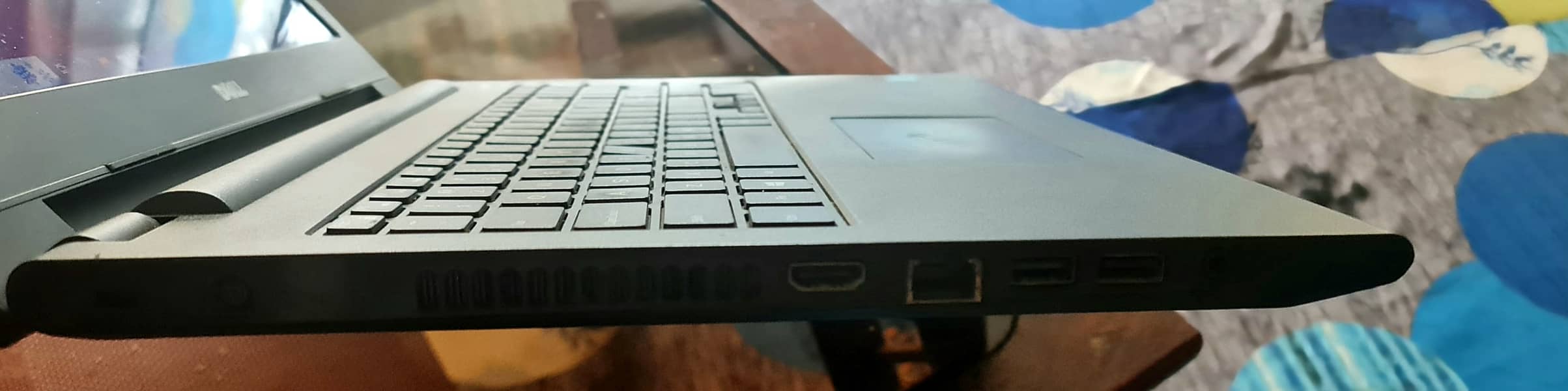 Dell core i3,4/500 gb in excellent condition. 4