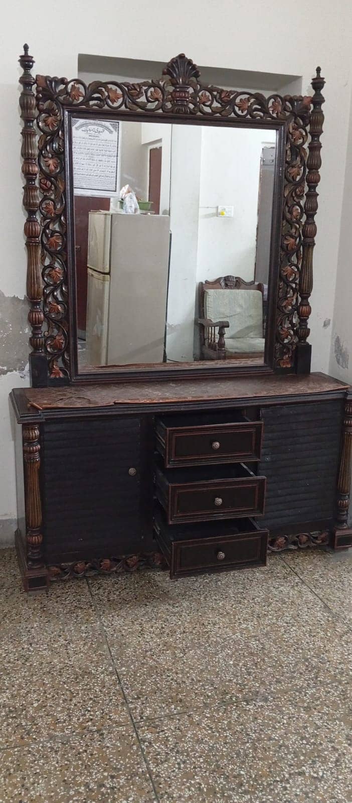 Rs. 25,000 Dressing Table - Pure wood Chinyoti (Chinioti) Design 2