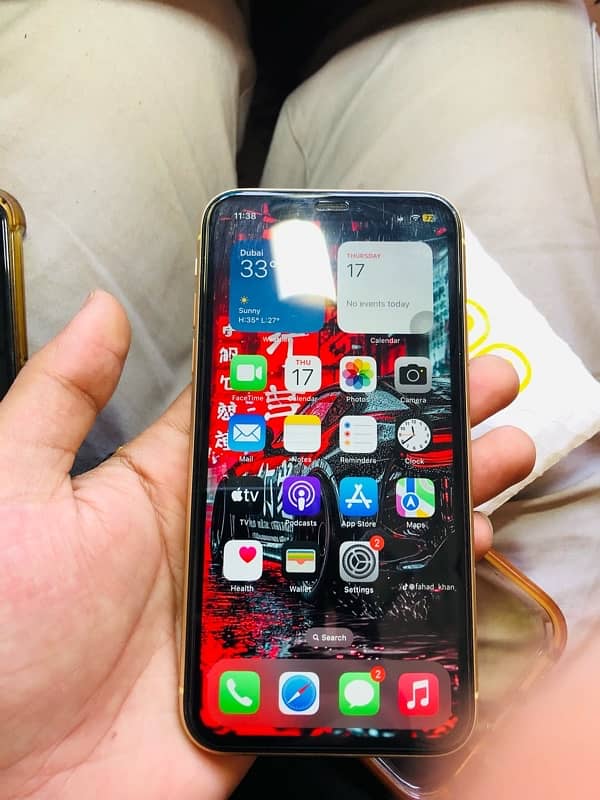 Iphone XR (128) gb 4