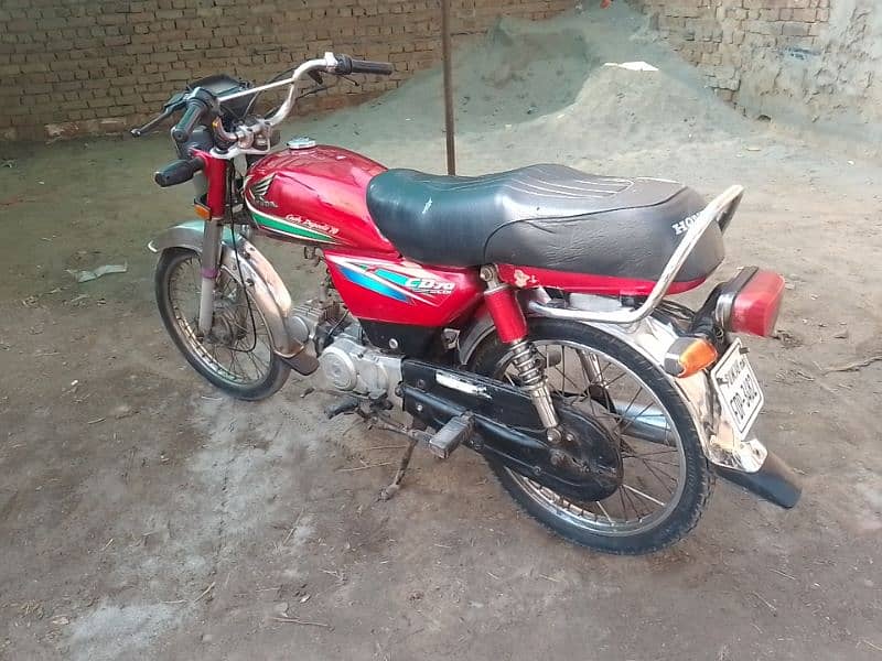 Honda CD 70 model 2015/16 03127915119 4