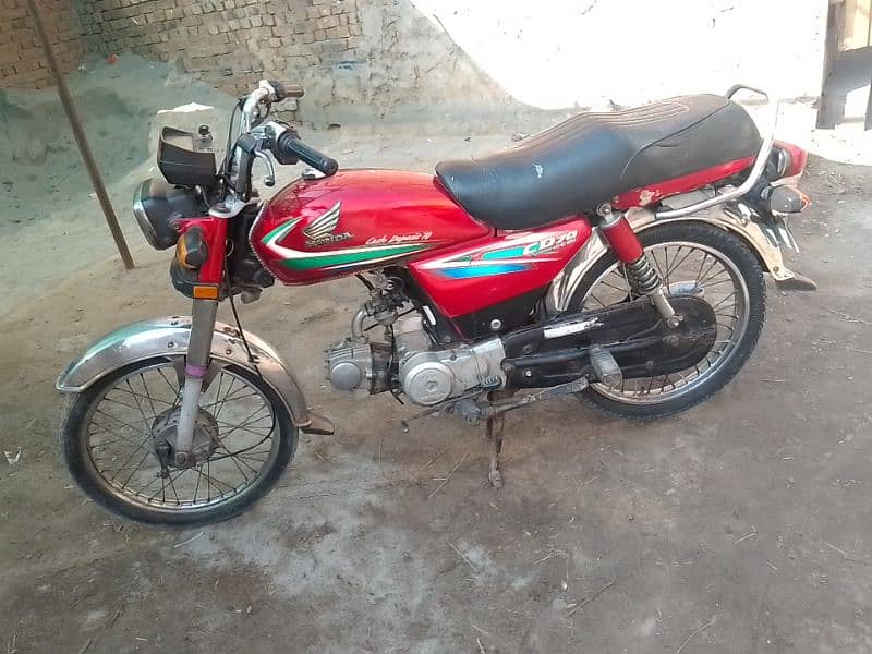 Honda CD 70 model 2015/16 03127915119 6