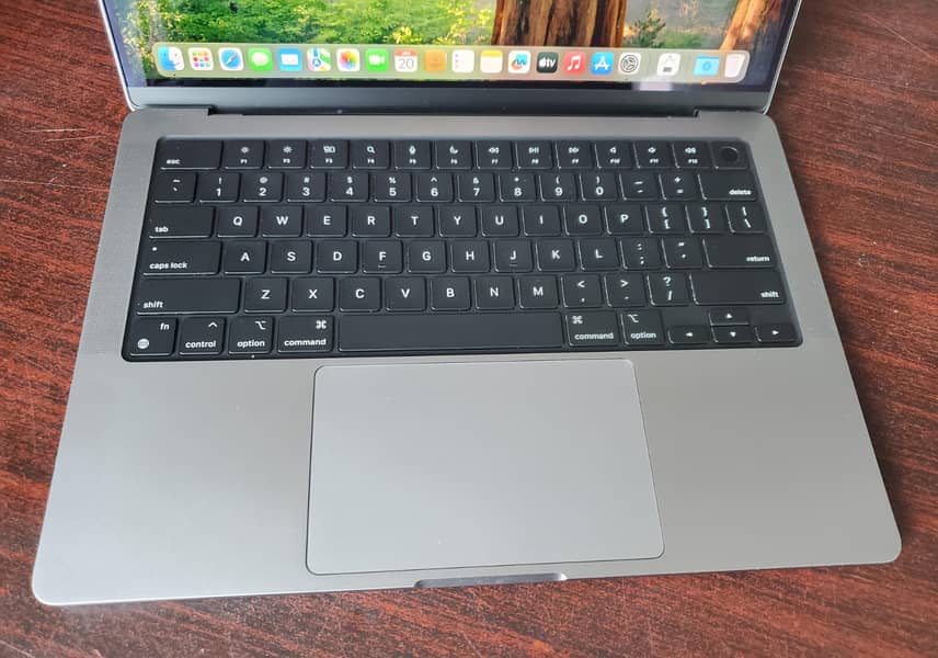 MACBOOK PRO M3 2023 14" 8GB RAM 512GB SSD 5