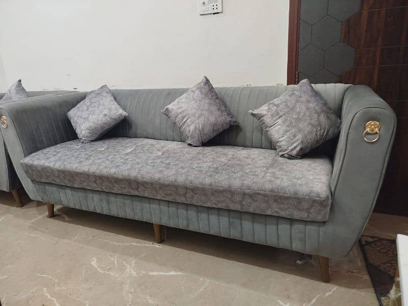 Almost New 7 seater Sofa for sale 5