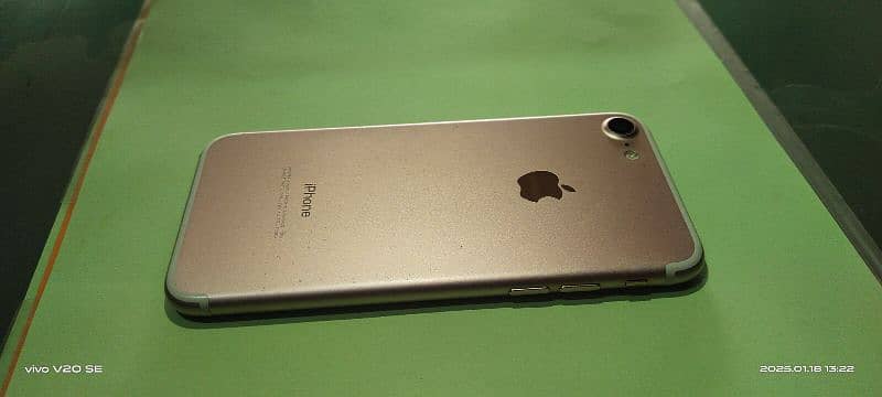 iphone 7 32GB PTA 2