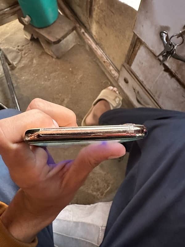 I phone xs max 0