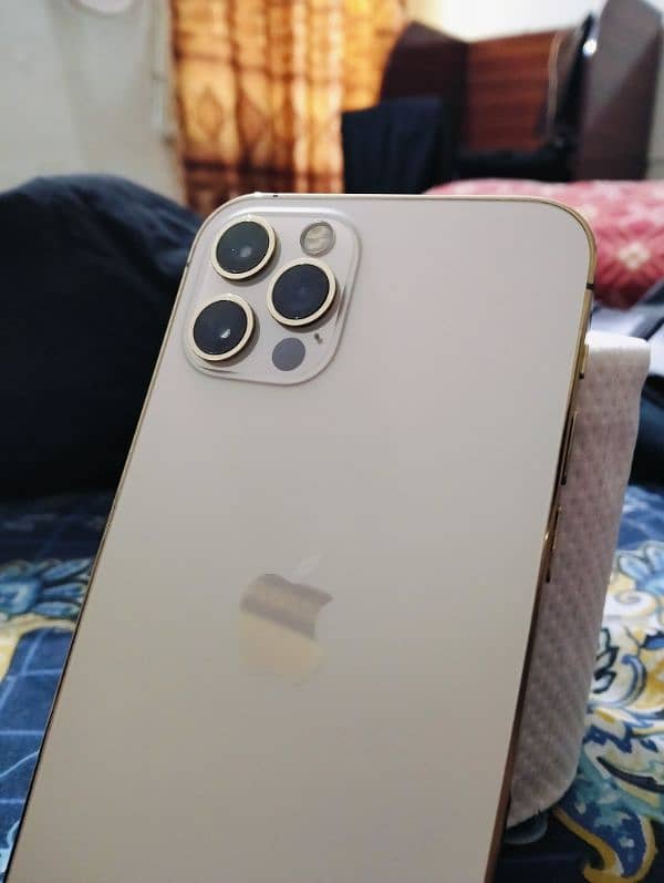 IPHONE 12 PRO GOLD JV NEW IMPORT 7