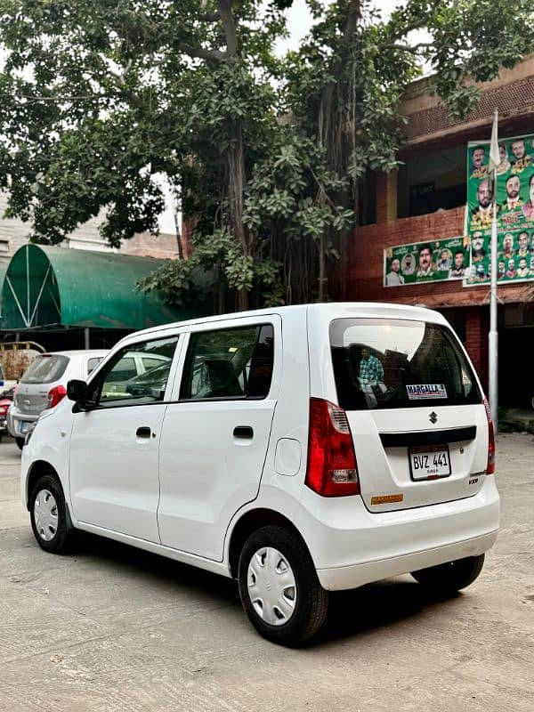 Suzuki Wagon R 2022 13