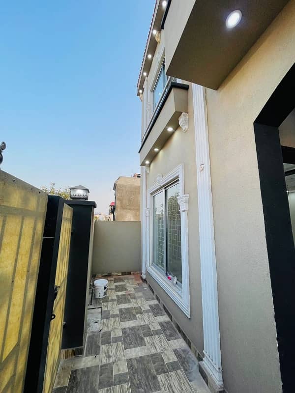 5 Marla New House Available For Sale Bahria Nasheman Lahore 4