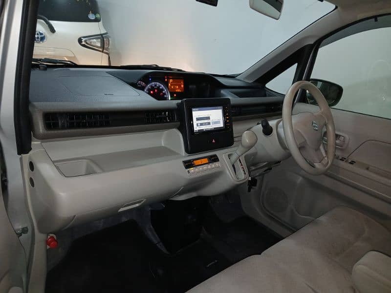 Suzuki Wagon R 2021/2024 4