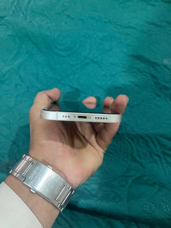 Iphone 12 ( PTA approved 256 Gb) 4