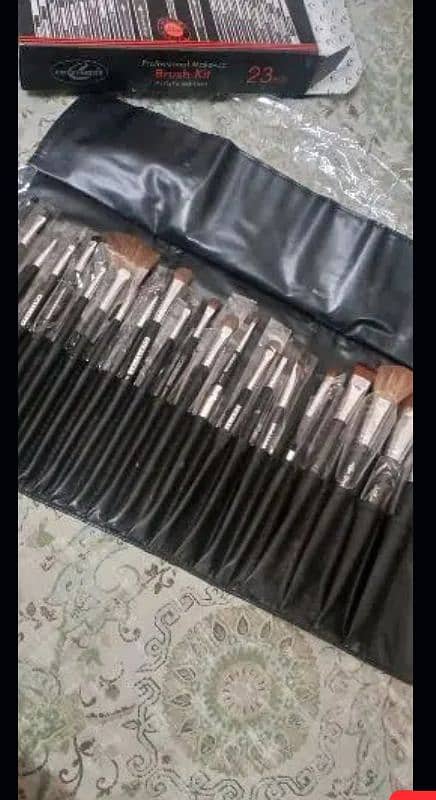 Professional 23 PCS Makeup Bursh set 6