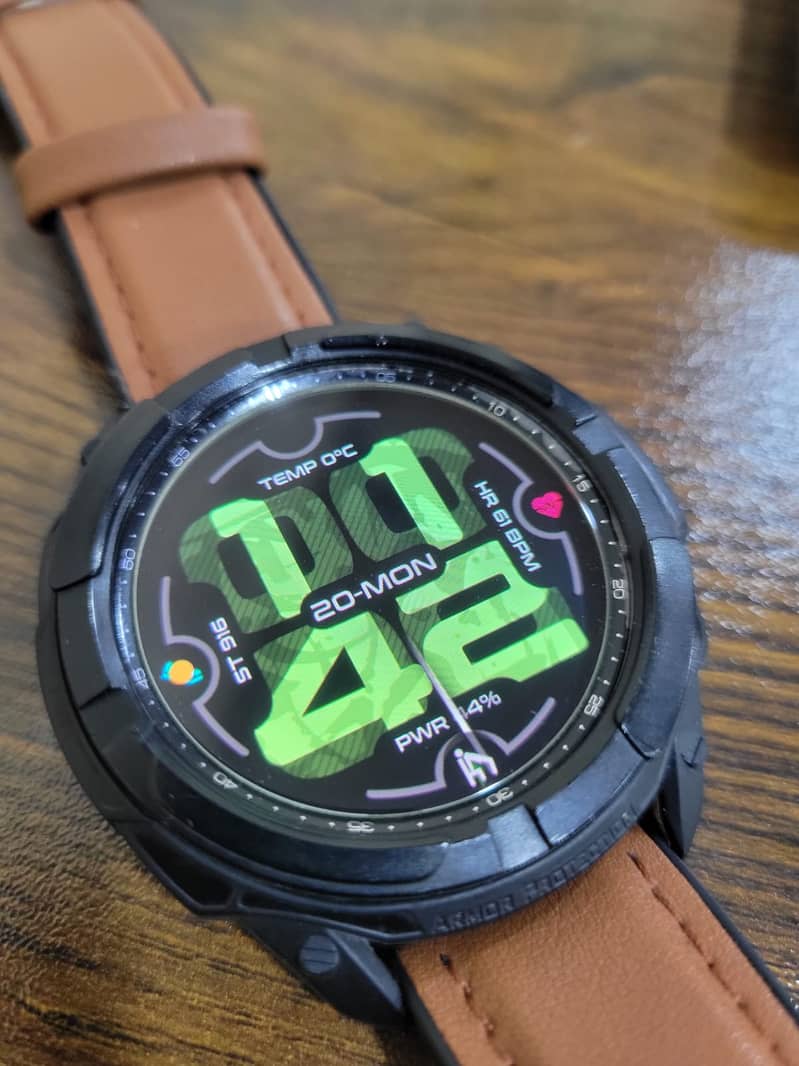 **Samsung watch 3 in mint condition along with armoured Sporty Casing* 2