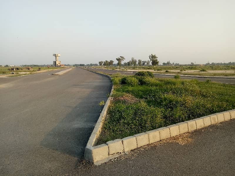 1 KANAL PLOT IN DHA PHASE 9 PRISM BLOCK F TOP LOCATION 1