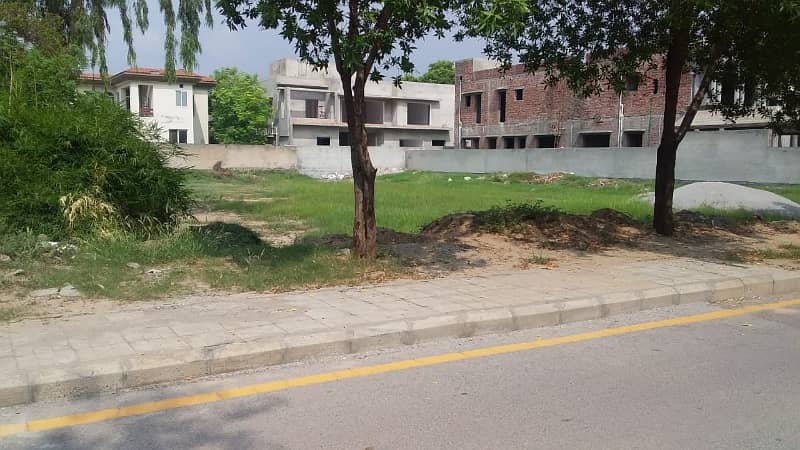 1 KANAL PLOT IN DHA PHASE 7 FOR SALE BLOCK S 0