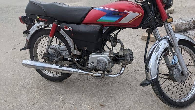 Honda CD 70 Tanki Tappy original pary hein Or ishary bhi 6