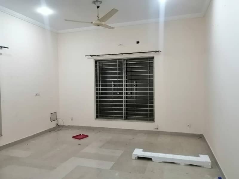 10 Marla Upper Portion Up For rent In Johar Town 0