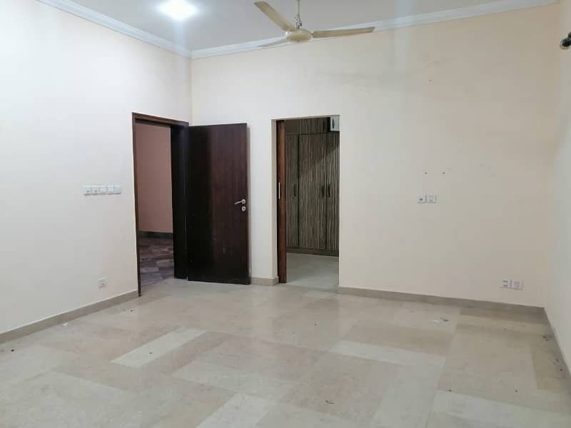 10 Marla Upper Portion Up For rent In Johar Town 6