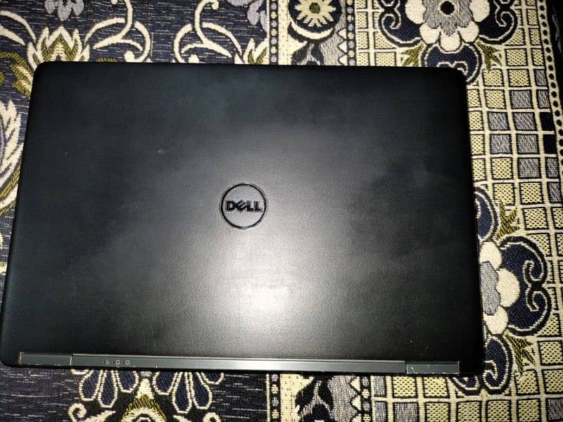 Dell Latitude E7250 (8 RAM/256 SSD) 1