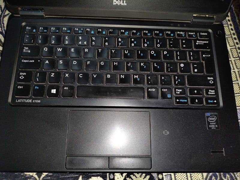 Dell Latitude E7250 (8 RAM/256 SSD) 2