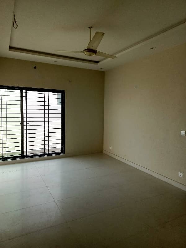 Single Story 1Kanal House For RENT 2