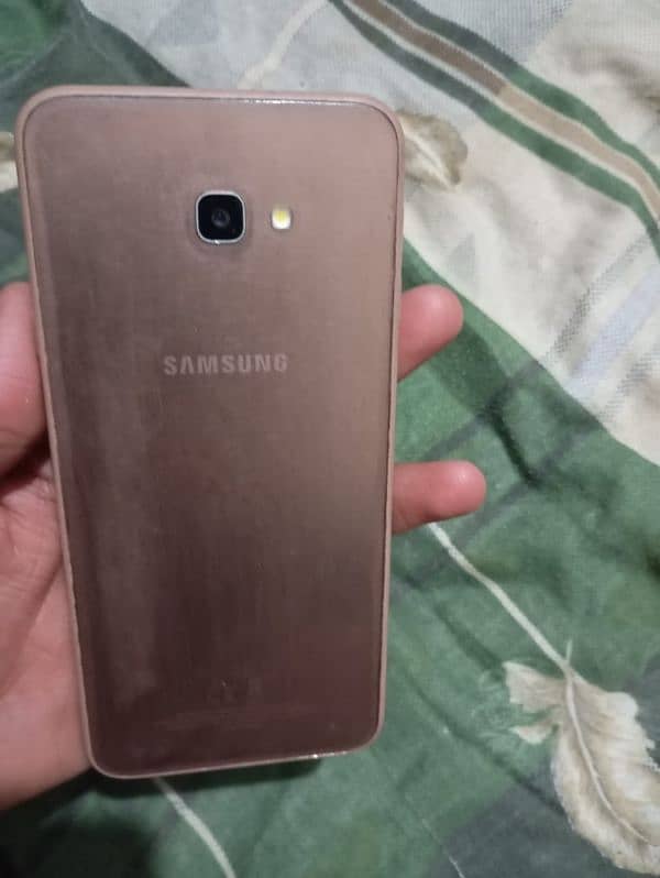 Samsung Galaxy j4+ 1