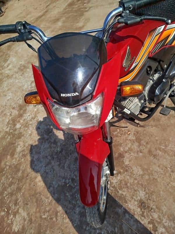 Honda pridor 100 cc 2022 model 0