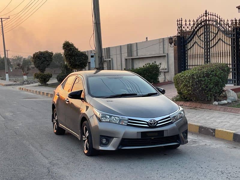 Toyota Corolla Altis 2015 0