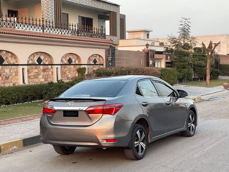 Toyota Corolla Altis 2015 3