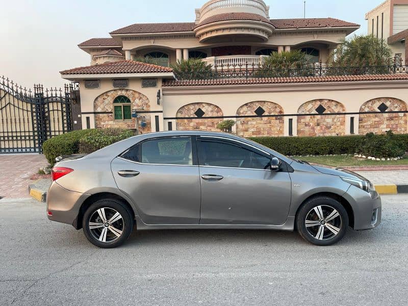 Toyota Corolla Altis 2015 7