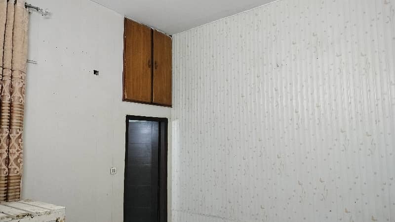 1 Kanal Lower Portion Available For Rent Sabzazar G Block vip house Good location 11