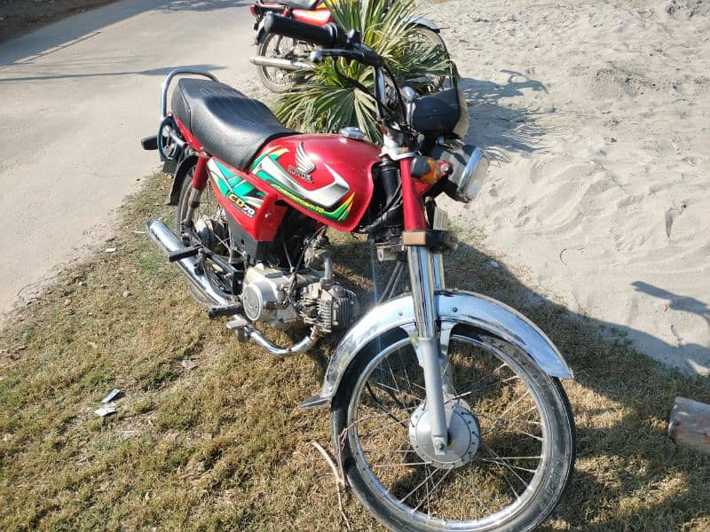 Honda CD 70 10/10 condition one handed used 0