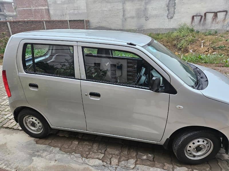 Suzuki Wagon R 2017 8