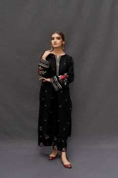 3 PCs unstitched women suit for Sale