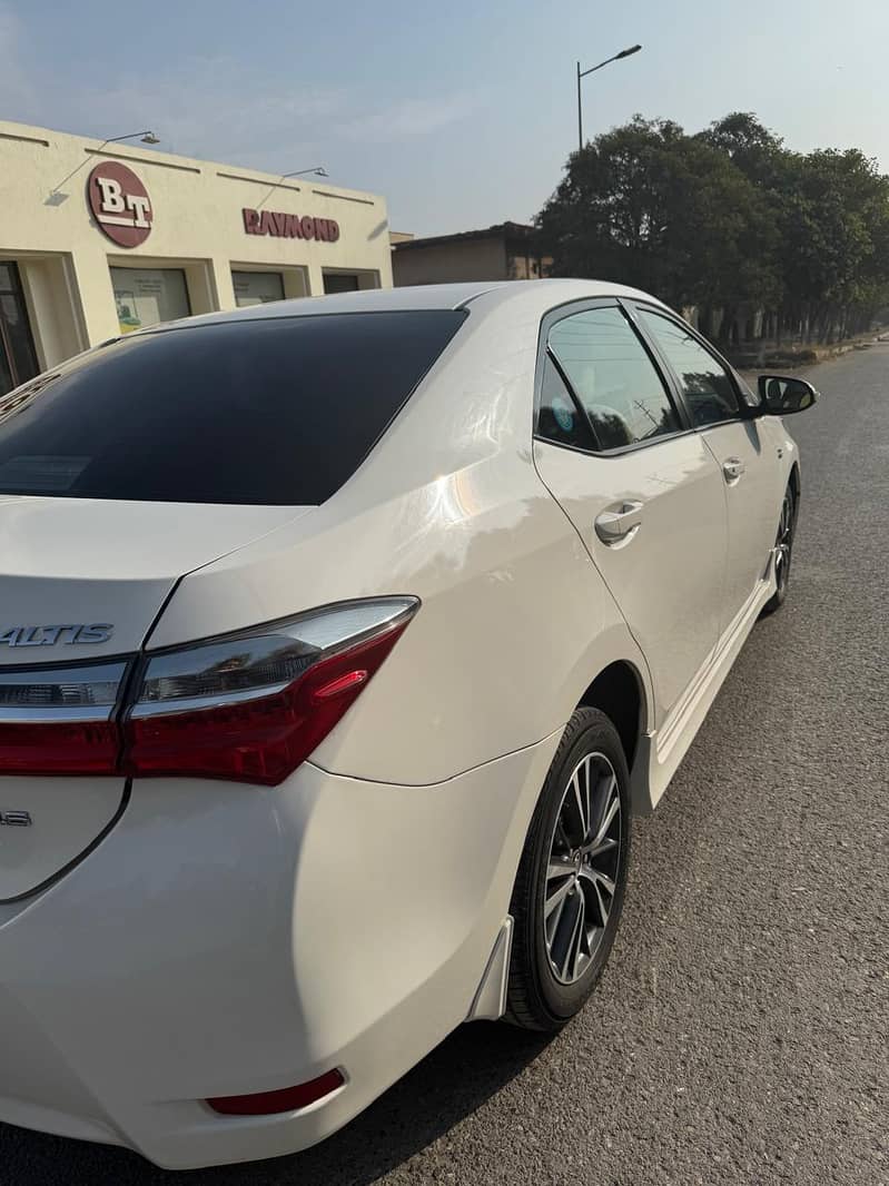 Toyota Corolla Altis 2020 4