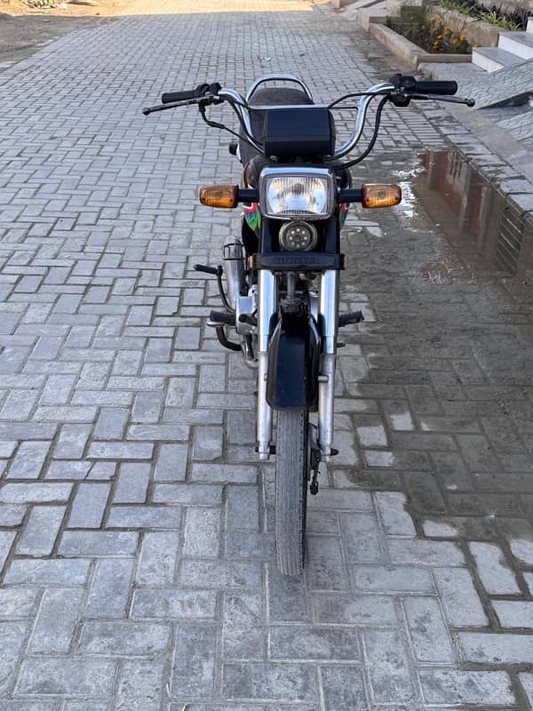 Honda CD 70 Model 2021 for sale price is reasonable good condition 2