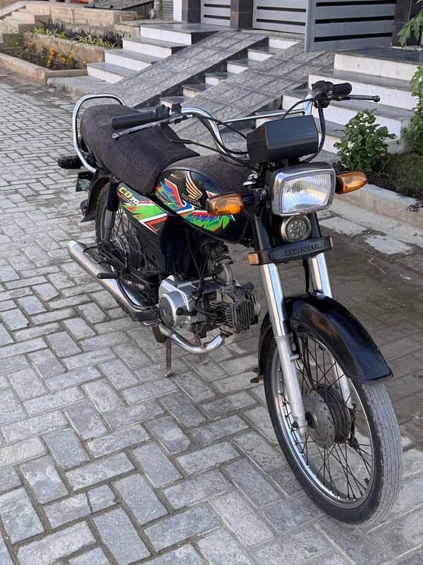 Honda CD 70 Model 2021 for sale price is reasonable good condition 3